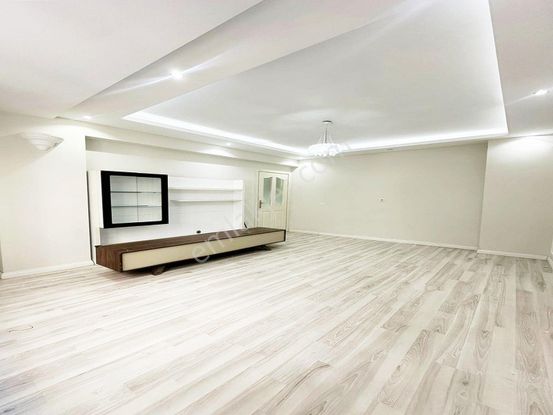 Nes Yapı'dan Merkezi Konumda Asansörlü Kelepir Arakat 2+1 Daire!!