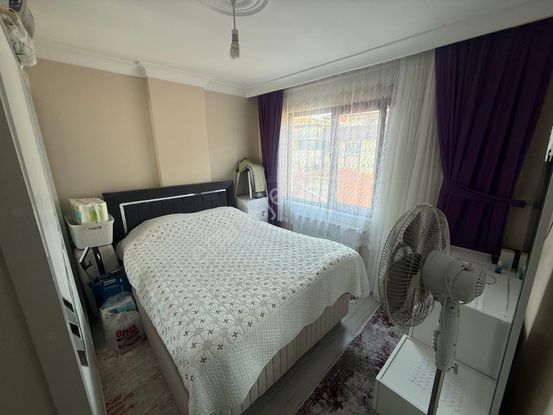 Çobançeşmede 8 Yıllık 4 Kat 2+1 80 M2 Kat Mülkiyetli Daire