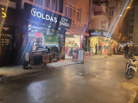 Sahibinden Bornova Kücük Park Meto Sokagında...