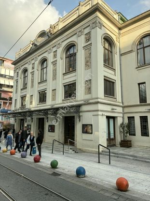 Bahariye Cad. 10 Adım | Balkonlu 2+1 | Çift Cephe | Acil