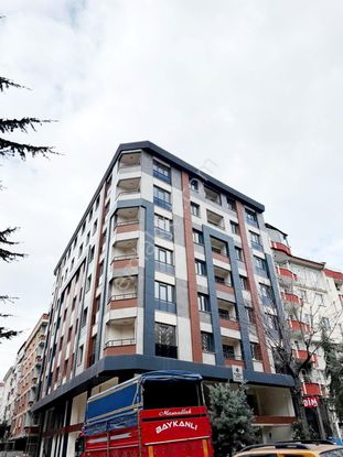 Fatih Emlaktan Cadde Üzeri Satılık 3+1 Ara Kat Sıfır Daire