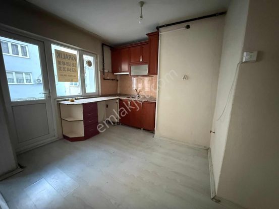 Ersoy'dan Alaybey Beşyol Cadde Üzerinde 2+1 A.mutfak Daire