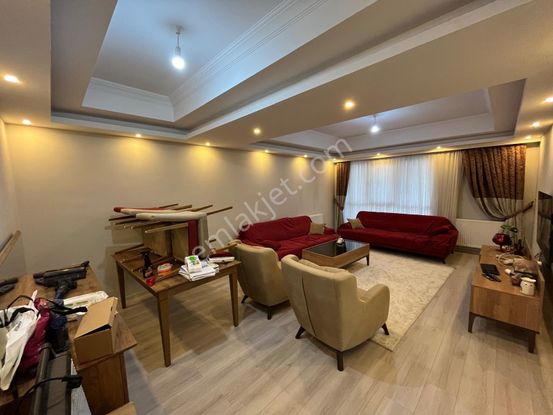 Selimbey Mahallesinde Satılık Yeni Yapı Site İçi 3+1 Daire