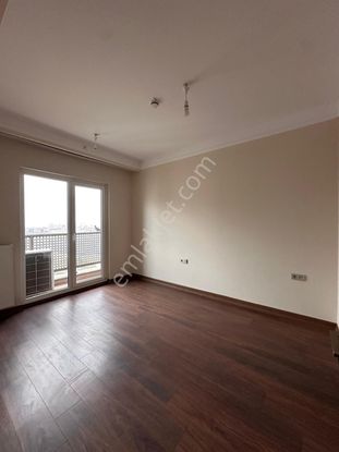 Kayaşehir 11.bölgede Kiralık Daire