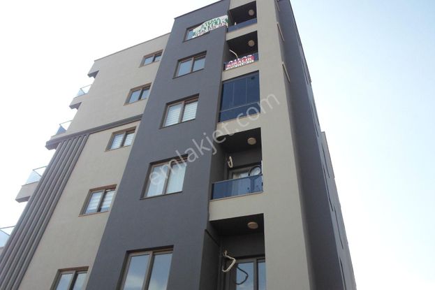 Mersin Mezitli Site D.gaz 2+1 Otopark
