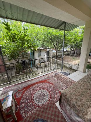 Hastane Karşısı Müstakil Ev Ve Arsası