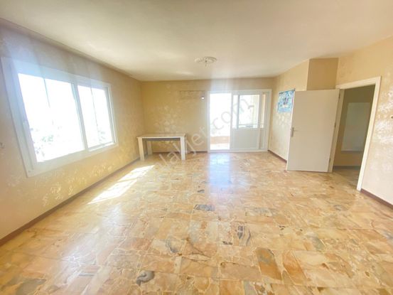 Prestij'den İmc Hastane Civarı Köşebaşı Asansörlü 3+1 Daire