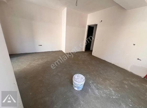Maltepe Süreyya Plajı Balkonlu Kullanışlı Nezih Sokak 2+1
