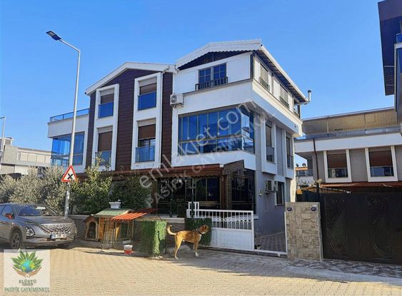 Pasifik'ten Menderes Mithatpaşa'da 5+2 Tripleks Villa