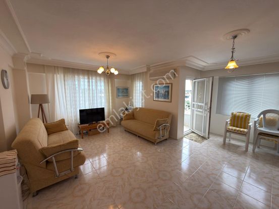 Didim Altınkum'da Denize Yakın 2+1 Eşyalı Daire