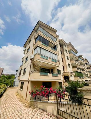 Beşevler'de Satılık 2.5+1 | 120 M² Daire