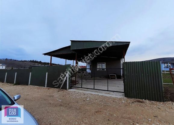 Pursaklar Abadanda Satılık Evli 500 M2 Arsa