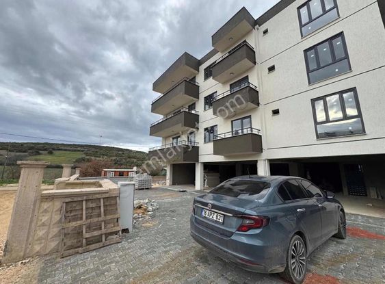 Hasanağada 3+1 135 M2 Aile Tipi Satılık Fırsat Daire..!