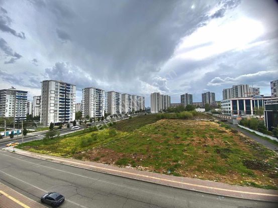 Bulutbey Rönesansta 4,5+1 Ara Kat Muhteşem Manzaralı Daire!!!!!