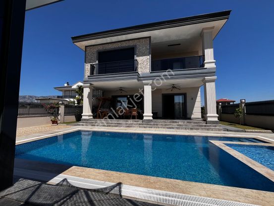 Altınkale'nin Kalbinde Satılık Süper Lüks Villa