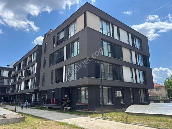 Algün Parima Sitesi'nde Satılık 2+1 109 M2 Ara Kat Daire