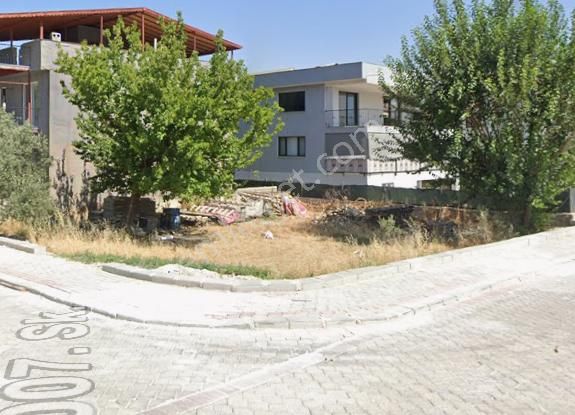 Sahibinden Köşe, 3 Tarafı Açık Arsa