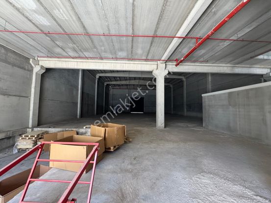 Busem Gıdacılarda Kiralık 1,300 Mt Depo