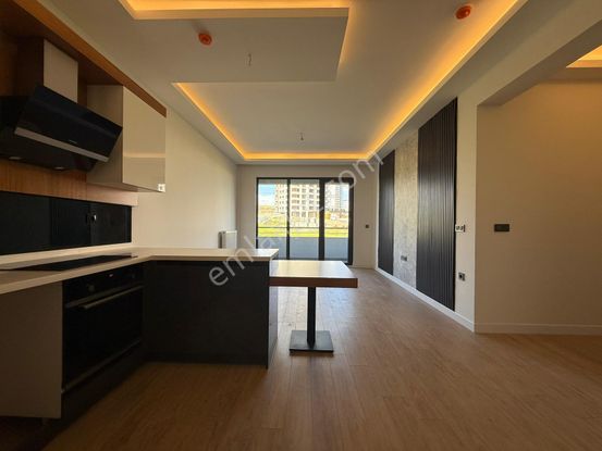 Güvenlikli Site İçerisinde Ebeveyn Banyolu Full Yapılı 2+1 Daire