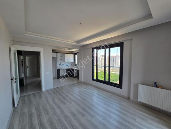 Karınca'dan 75.yılda Ebeveyn Banyolu Havuzlu 2+1 Kiralık