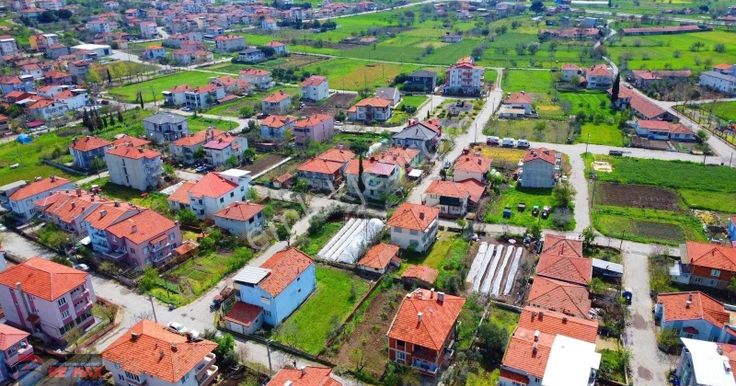 Re/max İnci'den Bigadiç 4 Eylül Mah. Satılık İmarlı Arsa