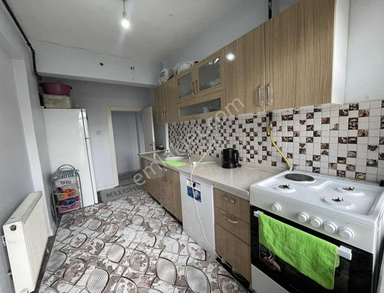 Huzurevlerinde Satılık 2+1 Fırsat Daire