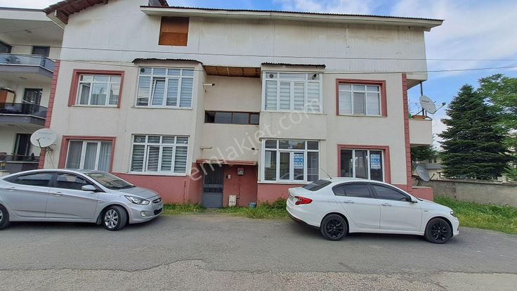 Cumhuriyet Mahallesinde Kiralık 3+1 Daire