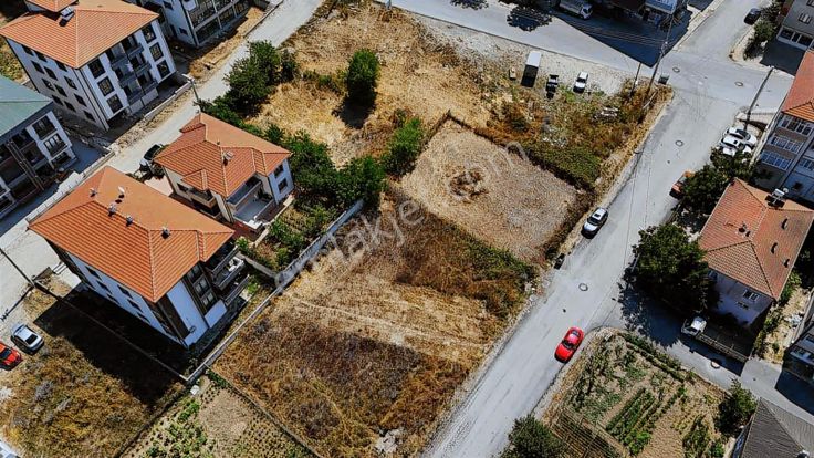 Kaynarca Merkez De 3 Kat Konut İmarlı 400 M2 Arsa