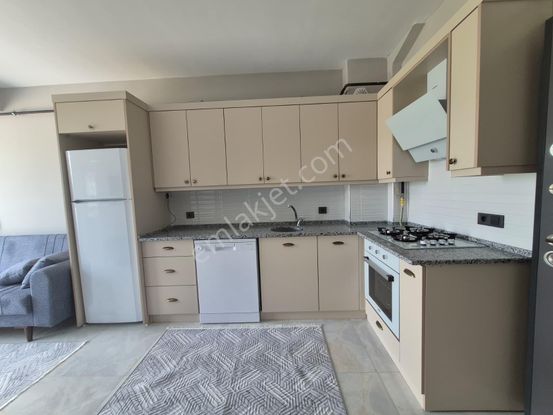 Yunusemre Mahallesinde Eşyalı Kiralık 2+1