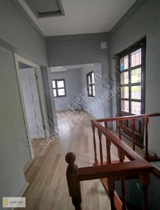 Şehrin Merkezinde.. Müstakil Ev..