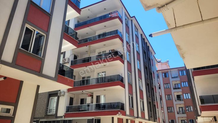 Gazicelalde Site İçerisnde 3+1 Daire