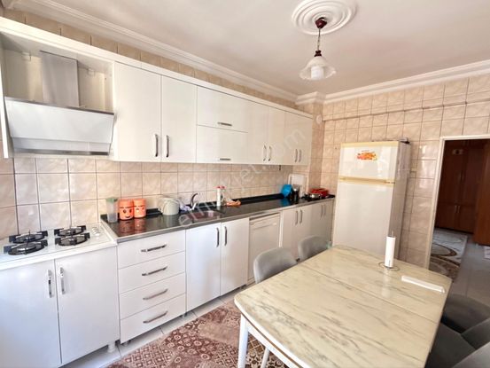 Urfa Yolunda Cadde Üzeri Acil Satılık 3+1 Daire