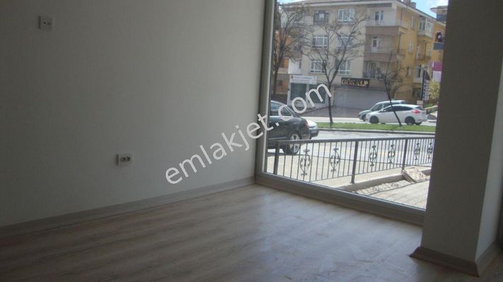 Emlakcidan Ankara Kecioren Esertepe Mahallesi 1 Oda Kiralik Dukkan Magaza 1 950 Tl 7644987