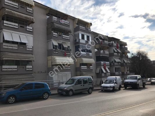Izmit Turgut Mahallesi Kiralik Daire Emlakjet