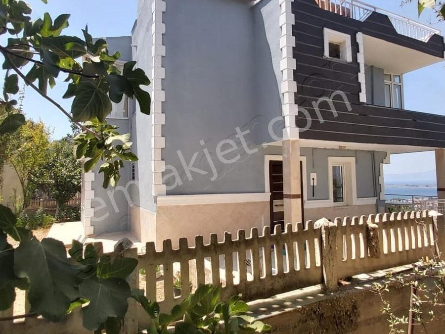 Seferihisar Tepecik Mahallesi Satilik Yazlik Emlakjet