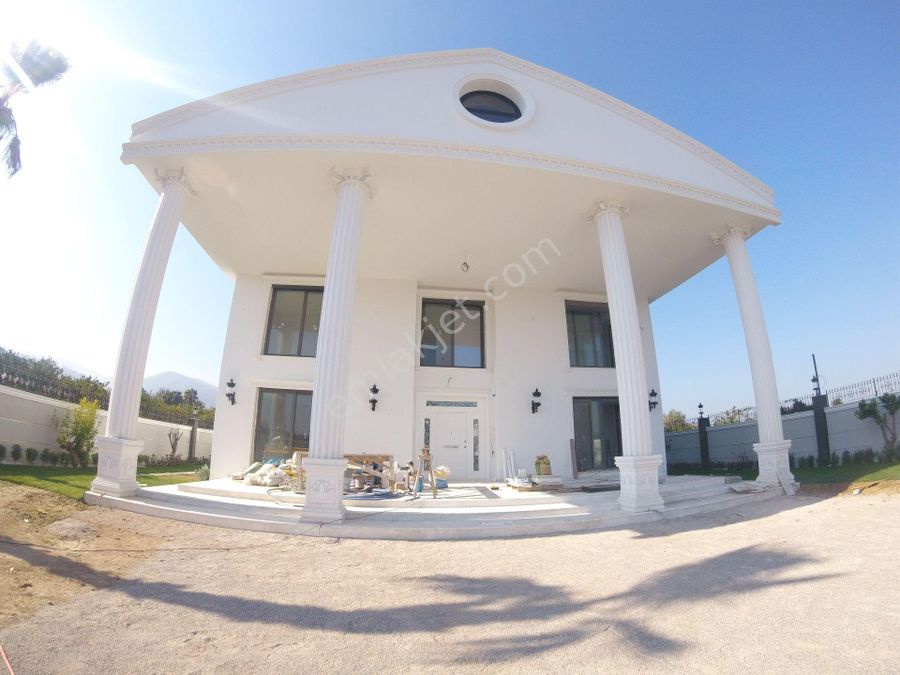 Narlidere Sahilevleri Mahallesi Satilik Villa Emlakjet
