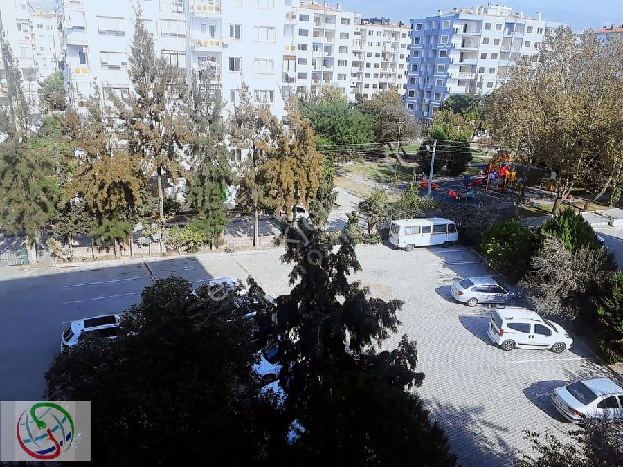 Bayrakli Manavkuyu Mahallesi Emlak Ofisinden Kiralik Daire Emlakjet
