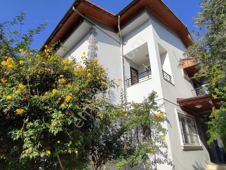 adana cukurova emlak ofisinden satilik villa emlakjet