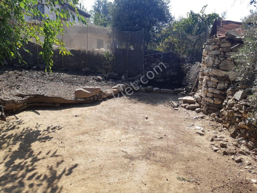 mugla milas satilik koy evi emlakjet