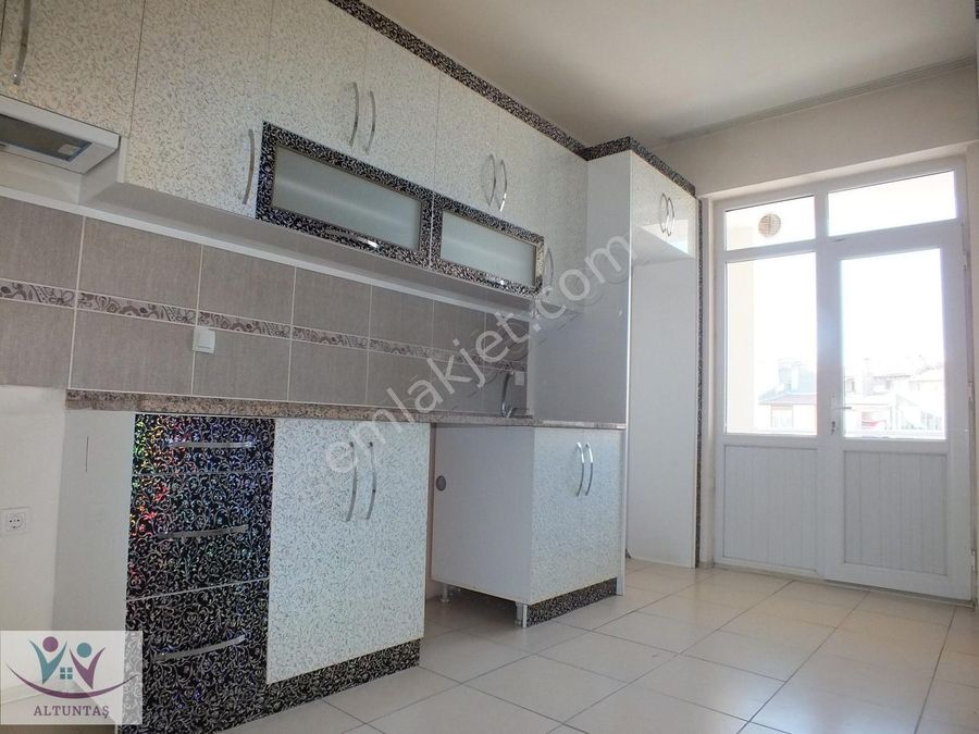 konya karaman yolu kiralık evler