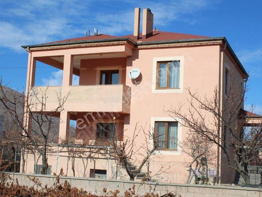 kayseri talas emlak ofisinden satilik villa emlakjet