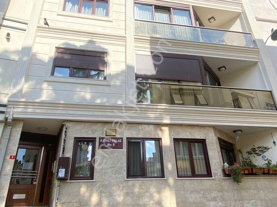 kadın erkek kolonya arıyor