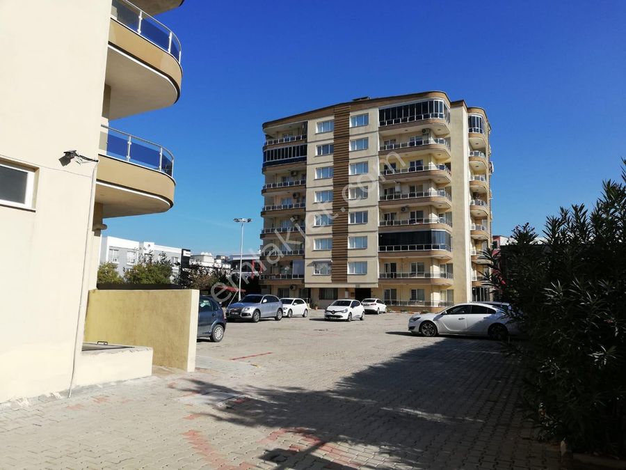 Izmir Bornova Emlak Ofisinden Satilik Daire Emlakjet
