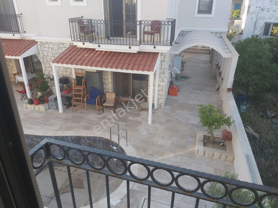Cesme 16 Eylul Mahallesi Kiralik Villa Emlakjet