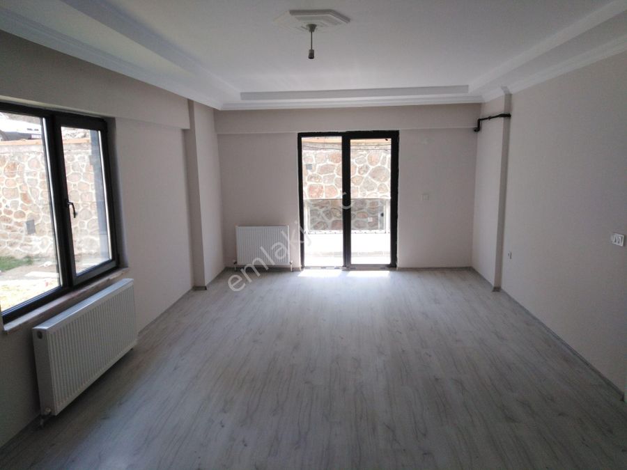 Kocaeli Golcuk Satilik Daire Emlakjet